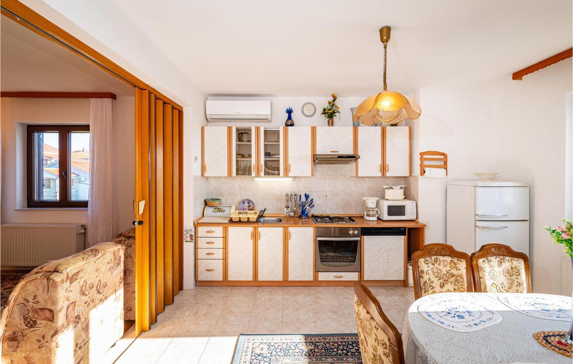 2 Bedroom Cozy Apartment In Zara Esterno foto