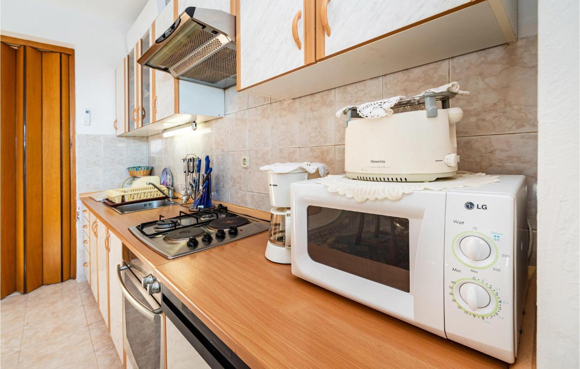 2 Bedroom Cozy Apartment In Zara Esterno foto