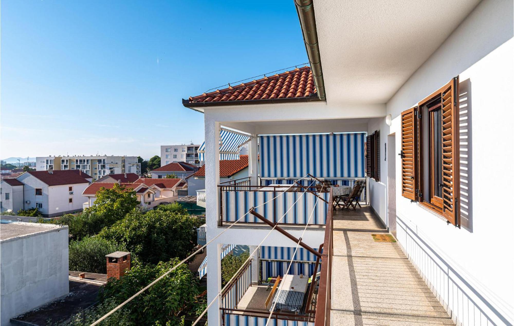 2 Bedroom Cozy Apartment In Zara Esterno foto
